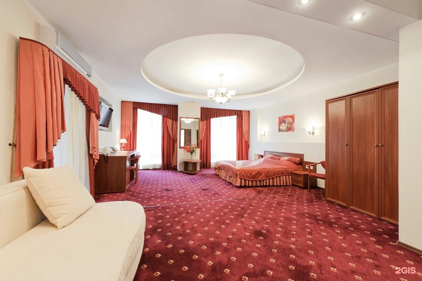 Турист амакс тамбов. Гостиница уварово тамбовская область. Гостиница белгравиа тамбов. Гостиница в тамбове на сутки. Отель гранд тамбов карла маркса.