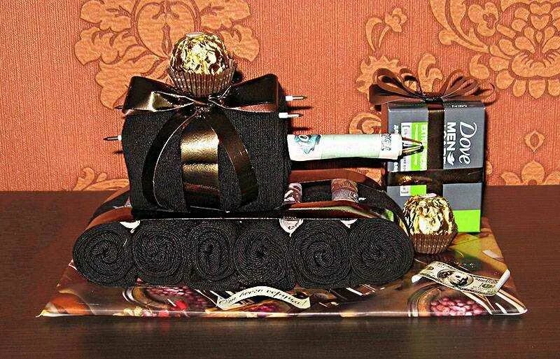 Креативный подарок другу. Необычные подарки своими руками. Оригинальный сладкий подарок. Необычные подарки на день рождения. Необычные подарки своими руками.