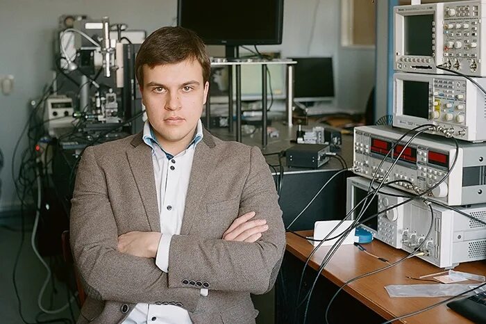 Физик-ядерщик профессия. Научный сотрудник инженер. Инженер физик. Наука ученые. Материаловедение и технологии материалов.