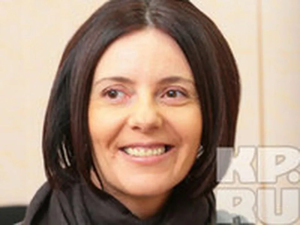 Как складывается личная жизнь талантливого и популярного актера - Александра Уст