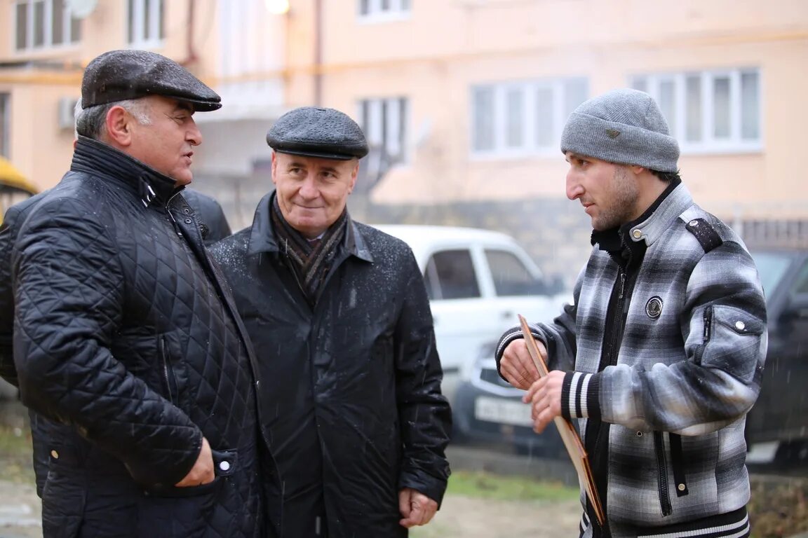 торговый дом сеидов дербент. улица генерала саидова в дербенте. гусейн джумшудович расулбеков. сеидов миргусейн дербент. генералы дербента.