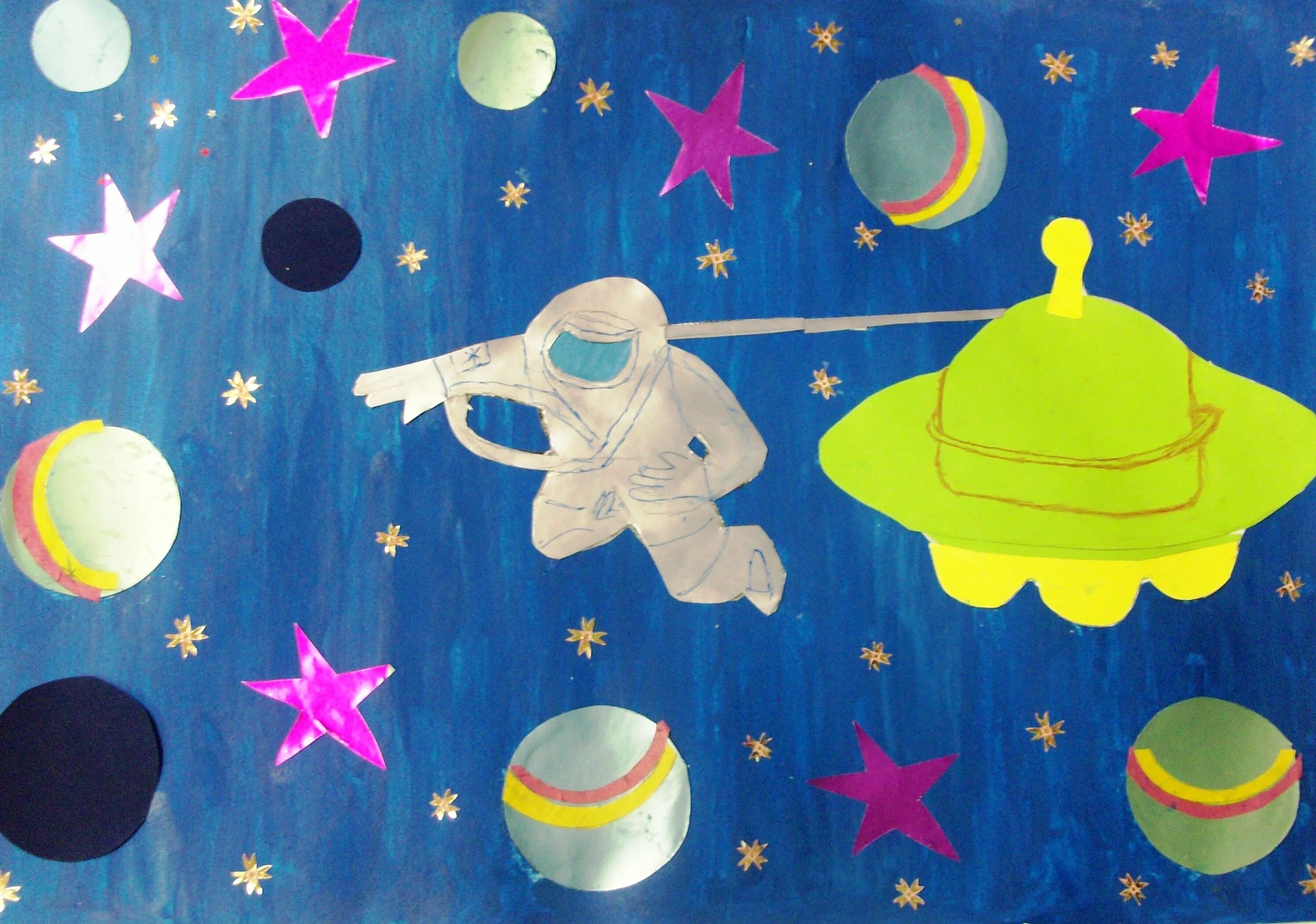 Аппликация космос для детей. Поделки на тему космос. Поделки на космическую тему. Космос глазами детей поделки.