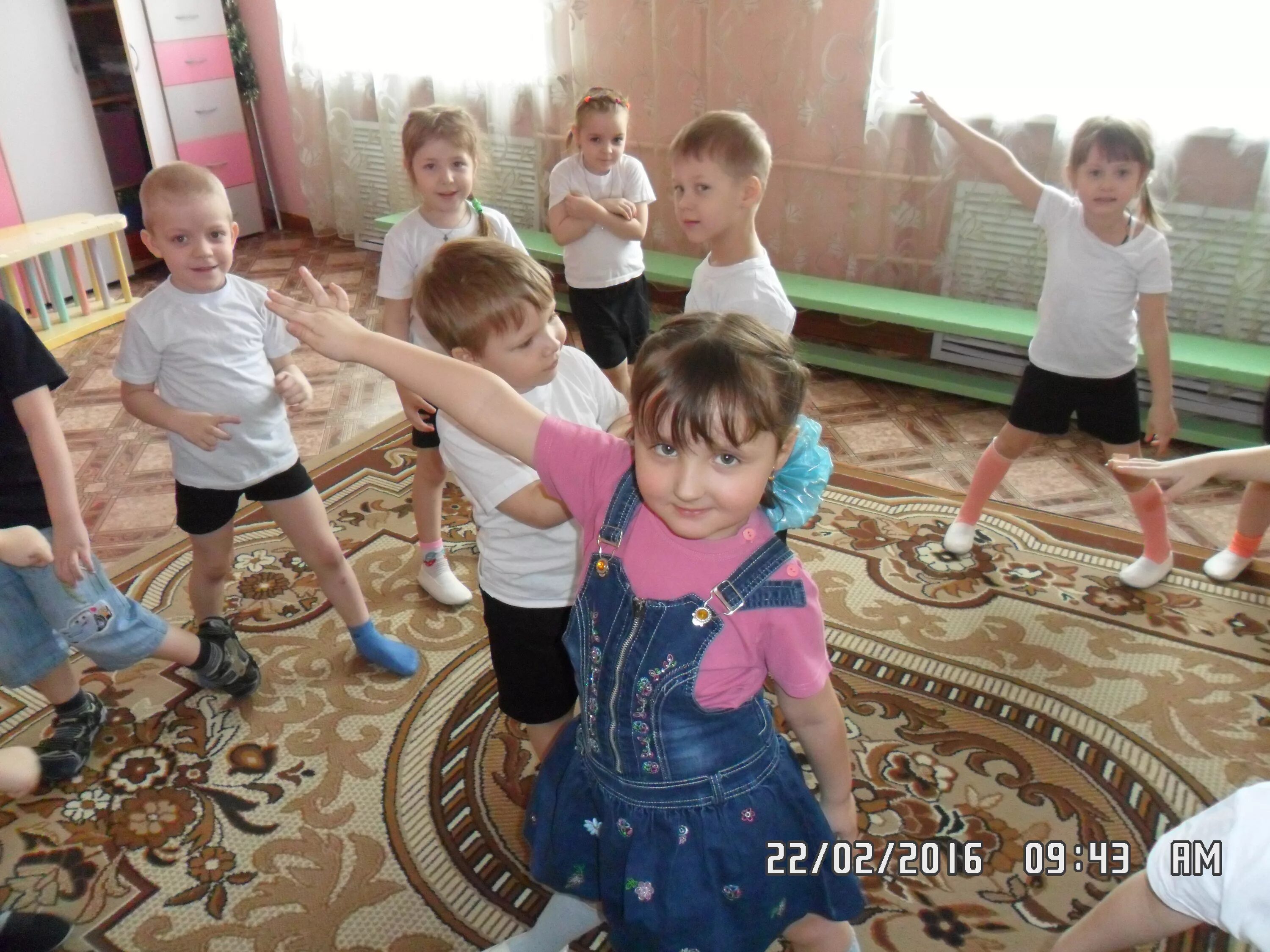 подвижная игра для детей «море волнуется». двигайся замри танцы для детей. море волнуется раз игра. море волнуется раз море волнуется. игра фигура замри.