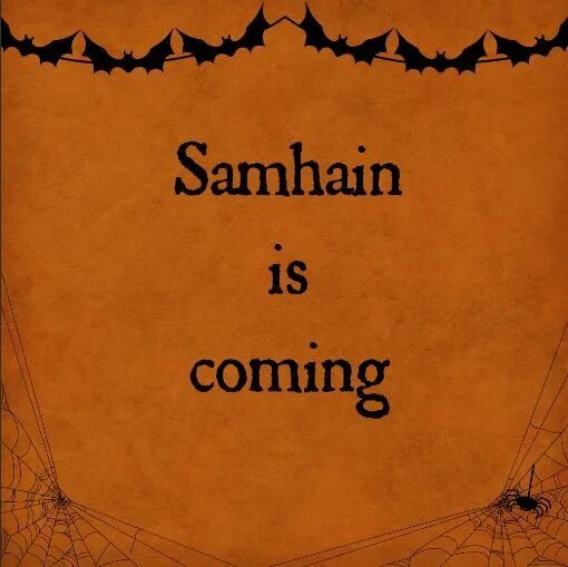 U coming перевод. Samhain перевод. Samhain Blessings в стиле Минимализм картинки. Samhain перевод на русский.