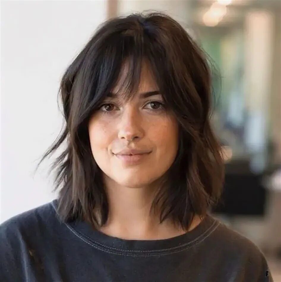 Короткие прически с челкой шторкой Pin by Nictori Vi on Заябца Short hair syles, Short hair haircuts, Short hair to