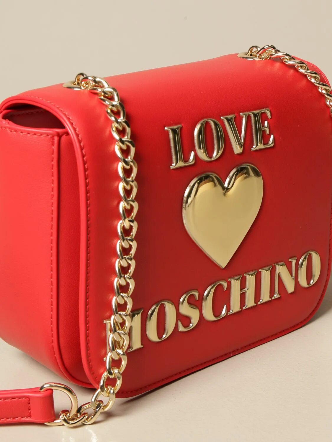 Сумки лове. Love Moschino Red Bag. Moschino Bag Red. Red Bag Love Moschino Chain. Сумка Москино кроссбоди.