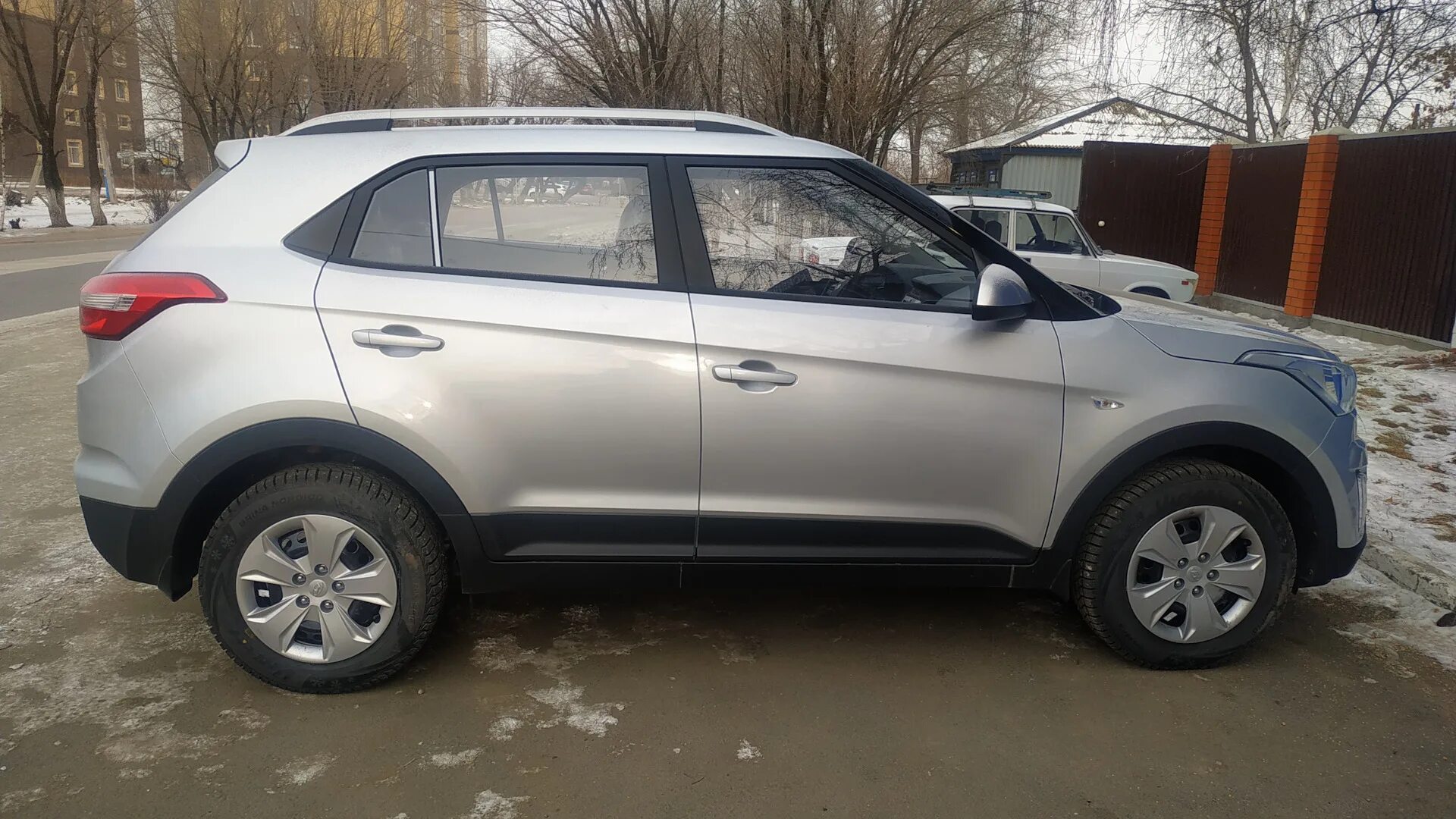 Резина на hyundai creta. Шины 215/65/16 для хёндай Крета. 215/65 16 На Creta Hyundai. 225 65 16 Крета Хендай. 205 65 16 Зимняя резина Хундай Крета.