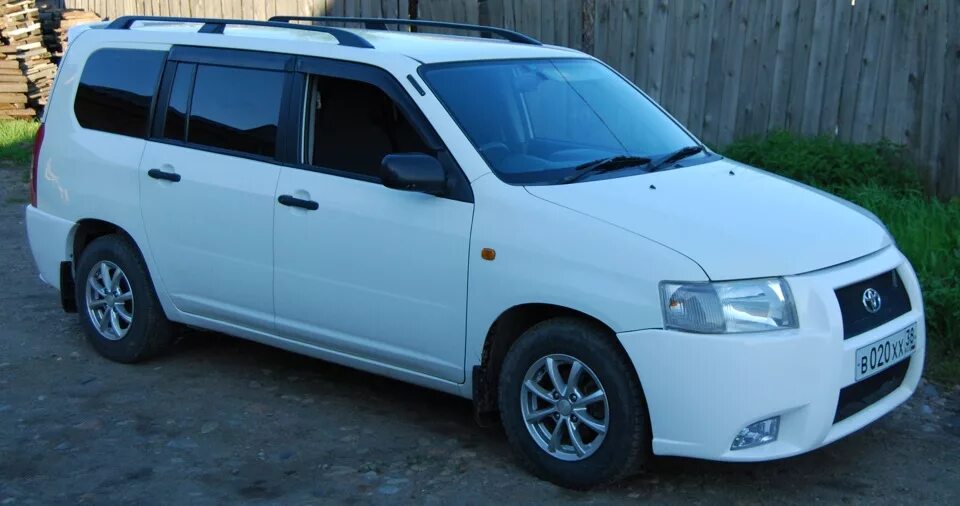 Пробокс крыша. Toyota probox 4wd. рейлинги toyota probox. тойота пробокс 160.