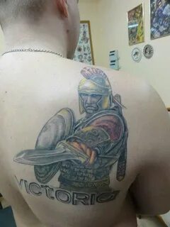Тату один в поле воин