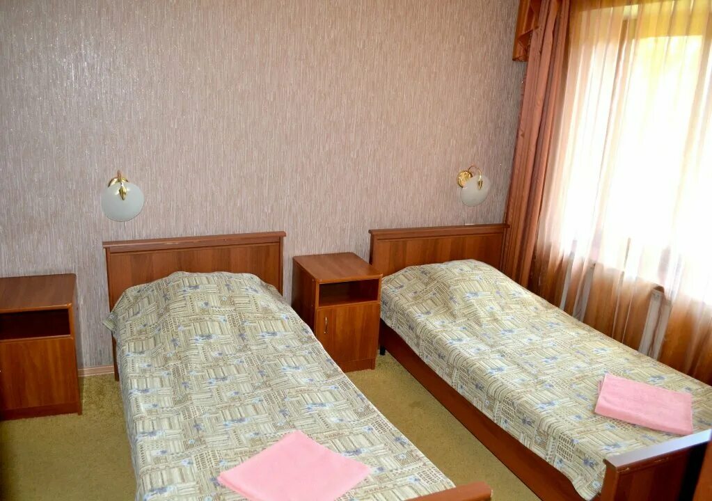 Гостиница динамо ставрополь район. Вавилова 40 ставрополь. Александр никитин динамо ставрополь. Ставрополь гостевой дом динамо. Гостиница динамо.