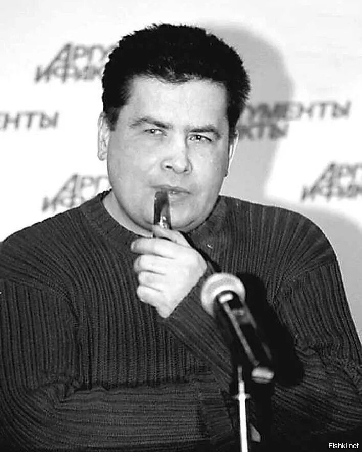 Молодой расторгуев. Солист группы любэ. расторгуев молодой.