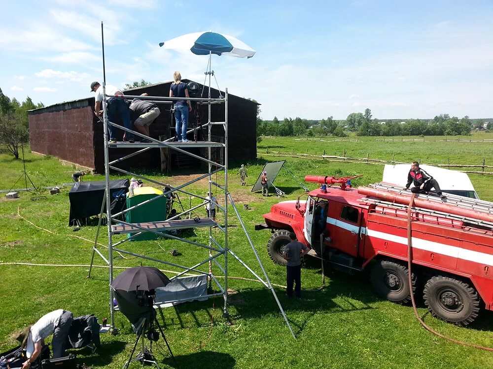 где снимали фильм обнимая небо. обнимая небо кадры из фильма. обнимая небо сериал кадры. обнимая небо снимали. обнимая небо съемки.