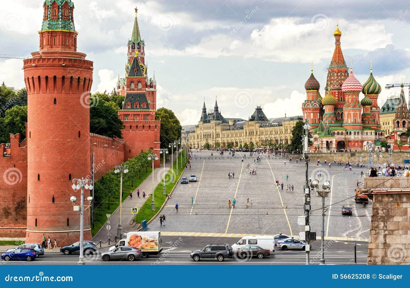 Включи москва. Спасская башня парад победы. Moscow 2018. Красная площадь праздник. Знаменка москва река.