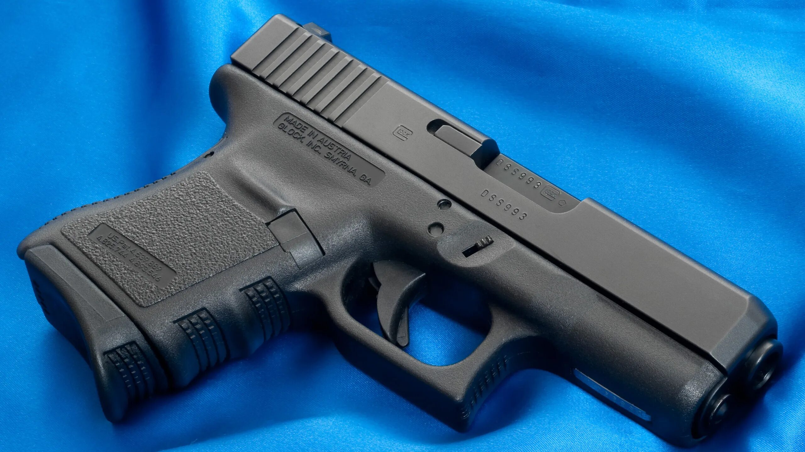 Remington rp9. Пистолет глок ,макаров. Патроны для глок 17. Травматический пистолет макар 17. Пм глок.