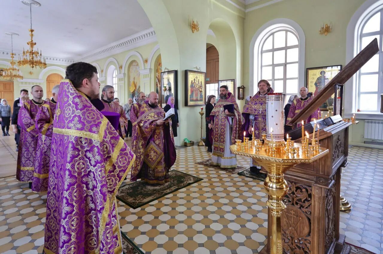 Епархиальное собрание орехово-зуевского. Никольская церковь орехово зуево. Сентябрьская церковь. Расписание никольского храма орехово зуево. Службы в церкви в январе 2022 года.