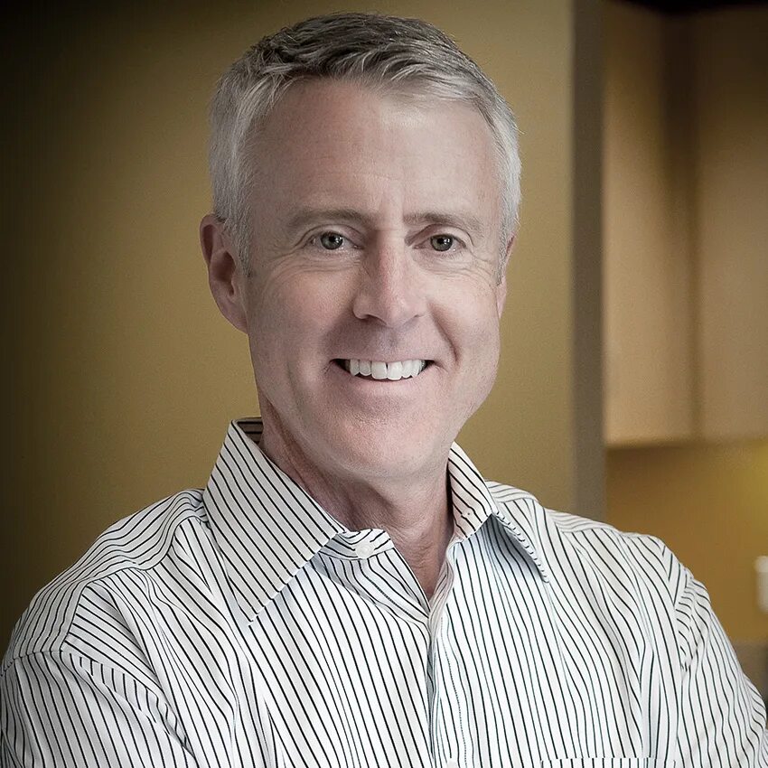 Stephen gray music. Грей стив белгород. Стив грей фокусник прототип. Ведущий грей. Стив грей фокусник.