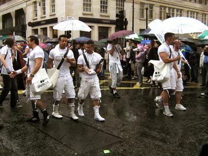 London Pride 2007 Gaydar.jpg. 
