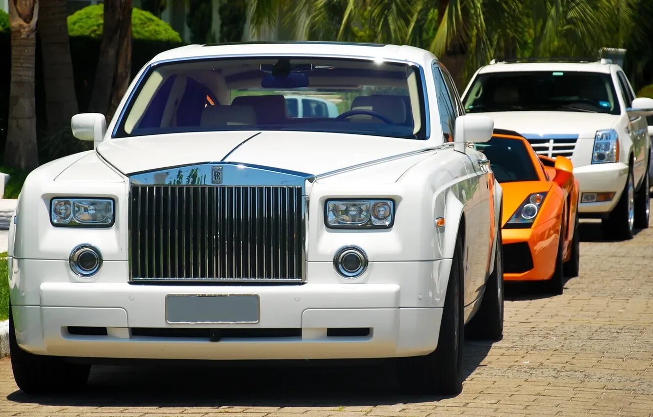 Роллс ройс авентадор. Роллс ройс luxury. Rolls royce lamborghini. Ламборгини и роллс ройс. Ламборджини субо.