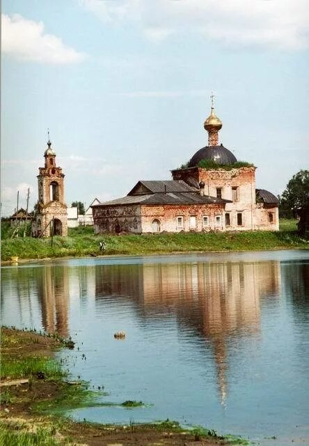 3 озера поселок. Село три озера Татарстан. Село три озера Спасский район. Село три озера Татарстан Церковь. Деревня три озера в Татарстане.