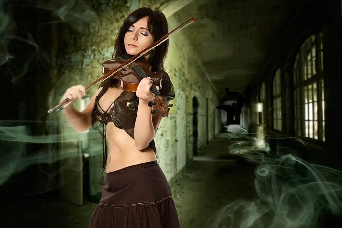 Женщина со скрипкой. Девушка скрипачка. Фотосессия со скрипкой. Современные скрипачки девушки. Скрипка ветров