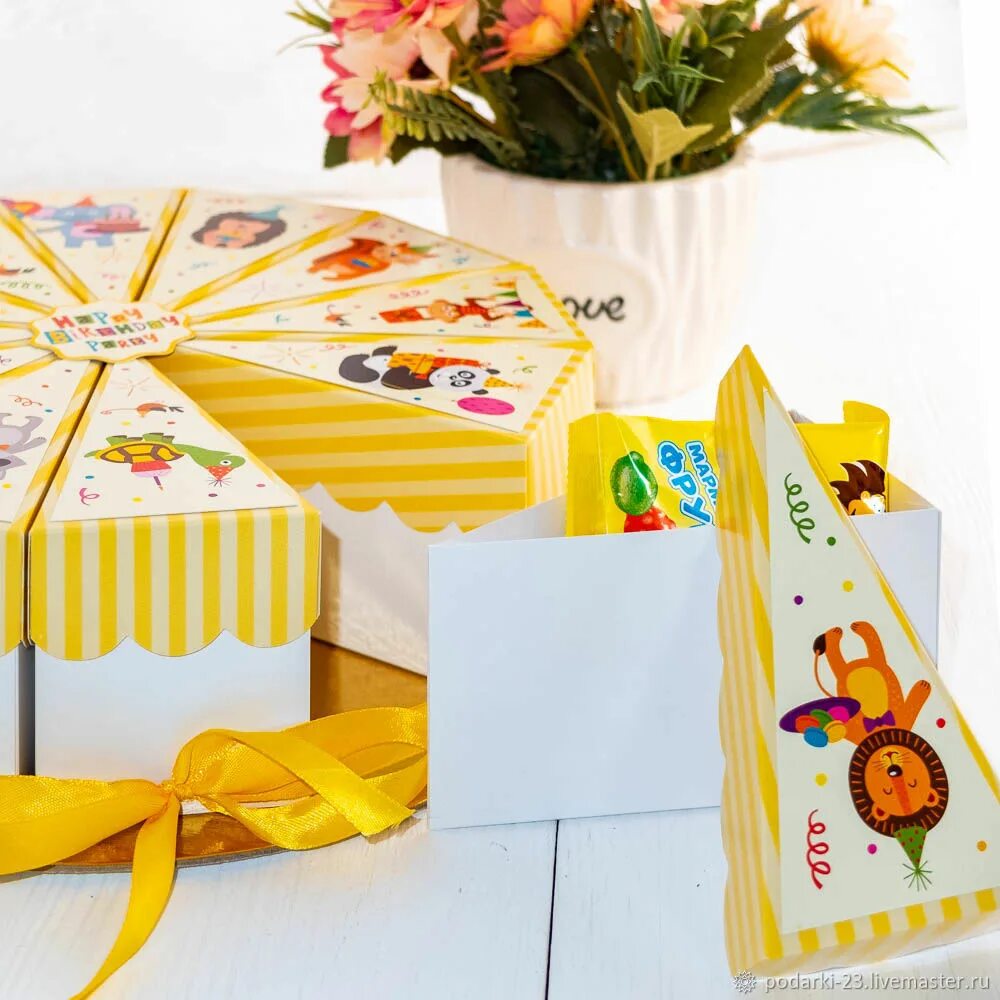 Упаковка детских угощений. Коробки для угощения в садик. Упаковка для угощений в садик. Угощение в сад в пакете. Подарки в детский сад на день рождения.
