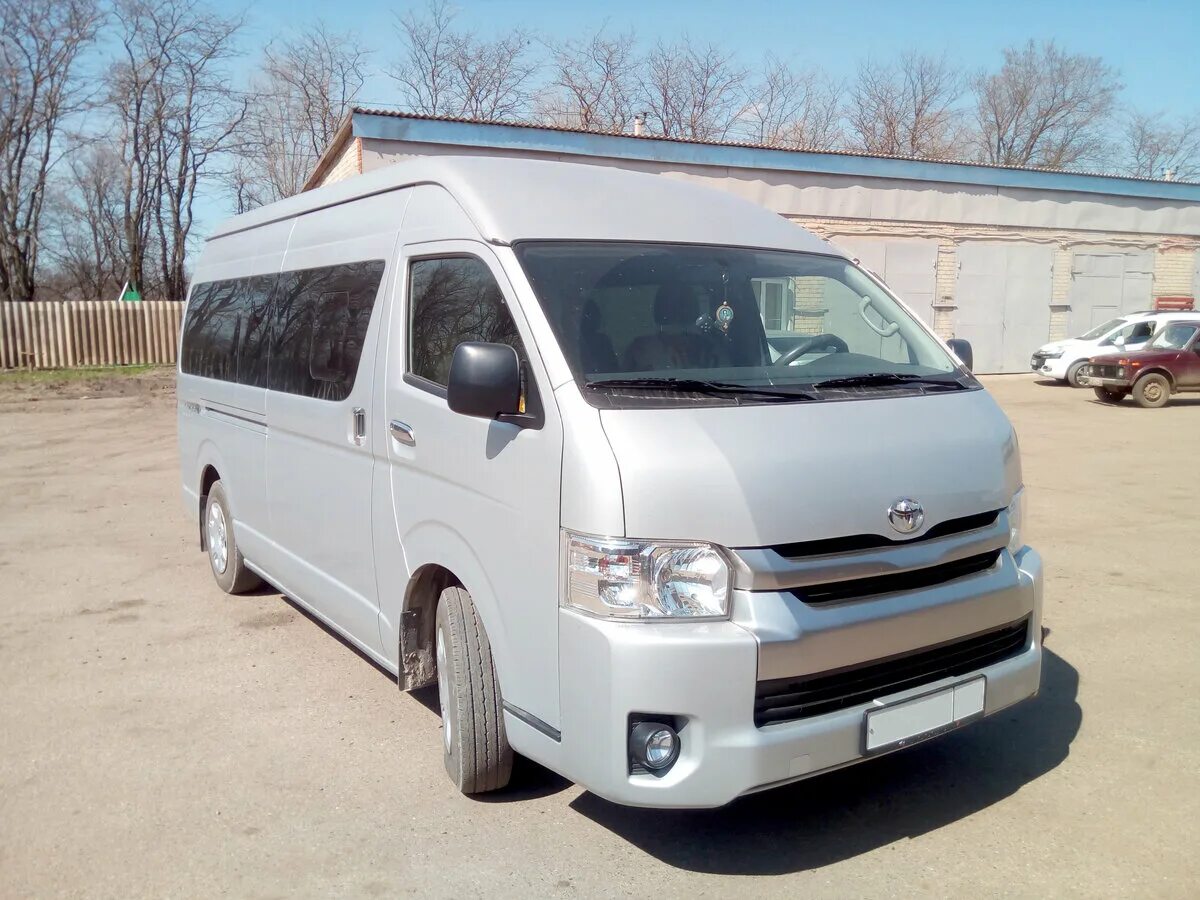 Автомобиль тойота хайс. Toyota hiace. toyota hiace 2014. тойота хайс тойота хайс. toyota hiace h200 2012.