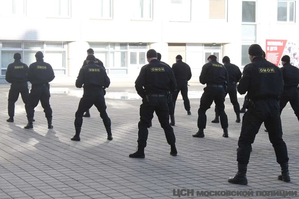 Почему не приехал омон. ОМОН малахит. ОМОН Сапсан. ЦСН ОМОН Москва. Спецназ ОМОН Москва.