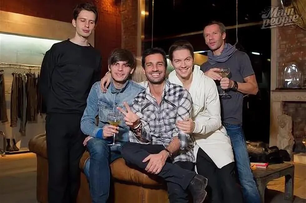 Nuke интерфейс программы панель нод. Аниме проект б амбициозное биение. Nuke скрипт. Три проджект. Project учебник по английскому языку.