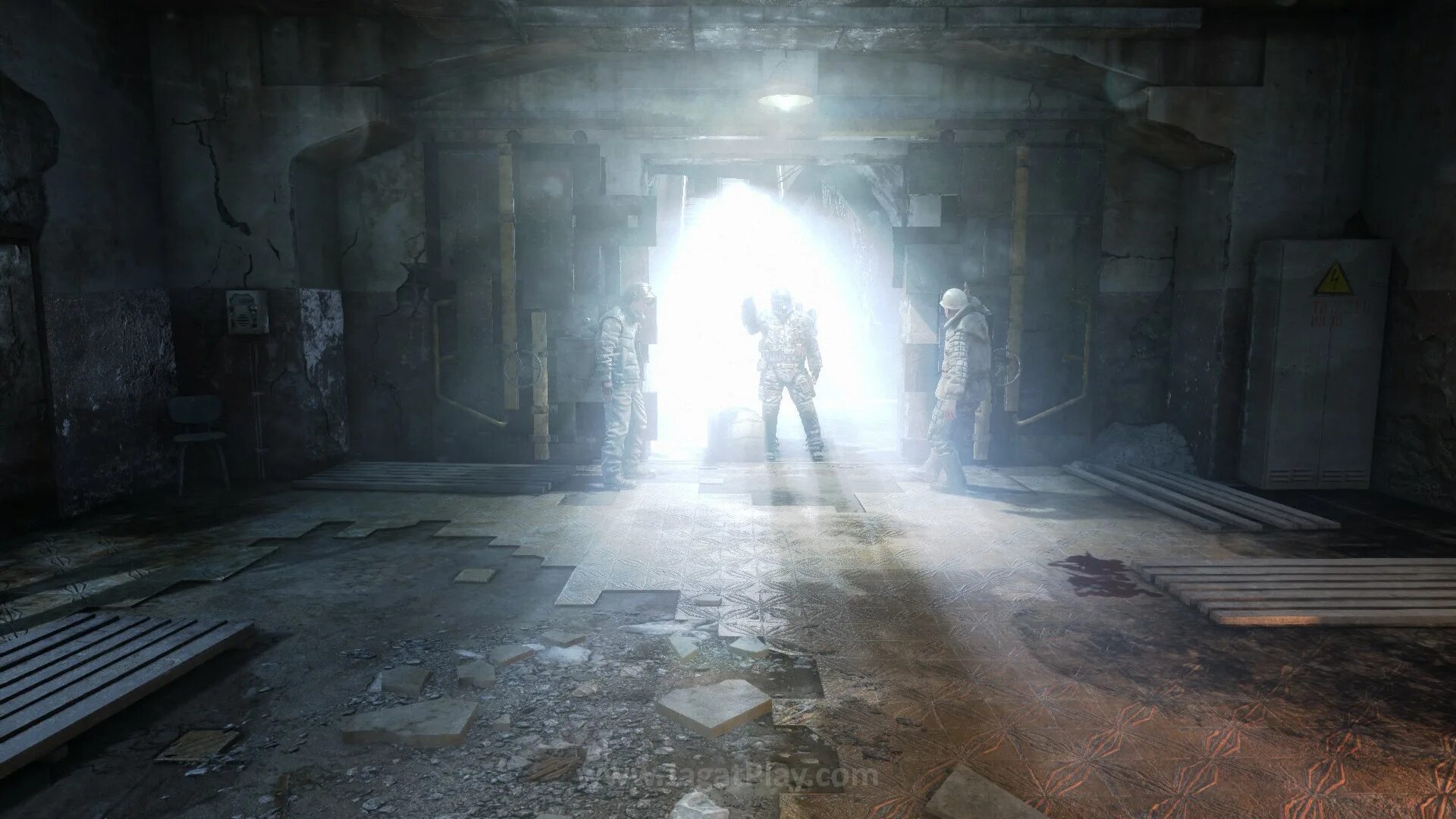 Игра делать метро. Метро 2033 владивосток. метро 2033 владивосток арты. metro 2033 vs redux. владивосток 2033.