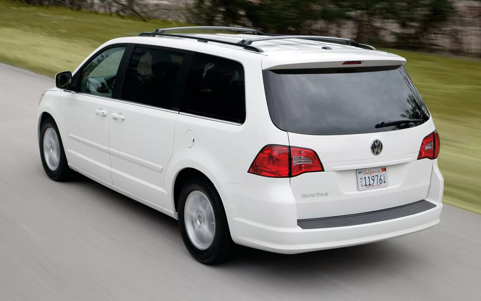 Volkswagen routan 2008 – 2012 минивэн. 8. Vw routan 3. Фольксваген роутан салон. Минивэн фольксваген роутан.