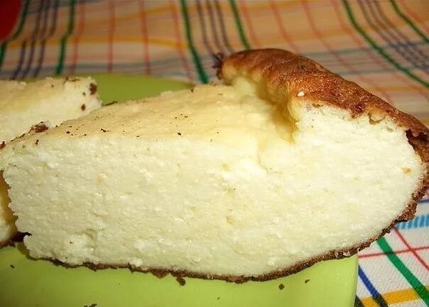 Запеканка со сгущенкой. Творожная запеканка без муки. Запеканка с взбитым белком. Творожно манная запеканка. Творожная запеканка со взбитыми белками.