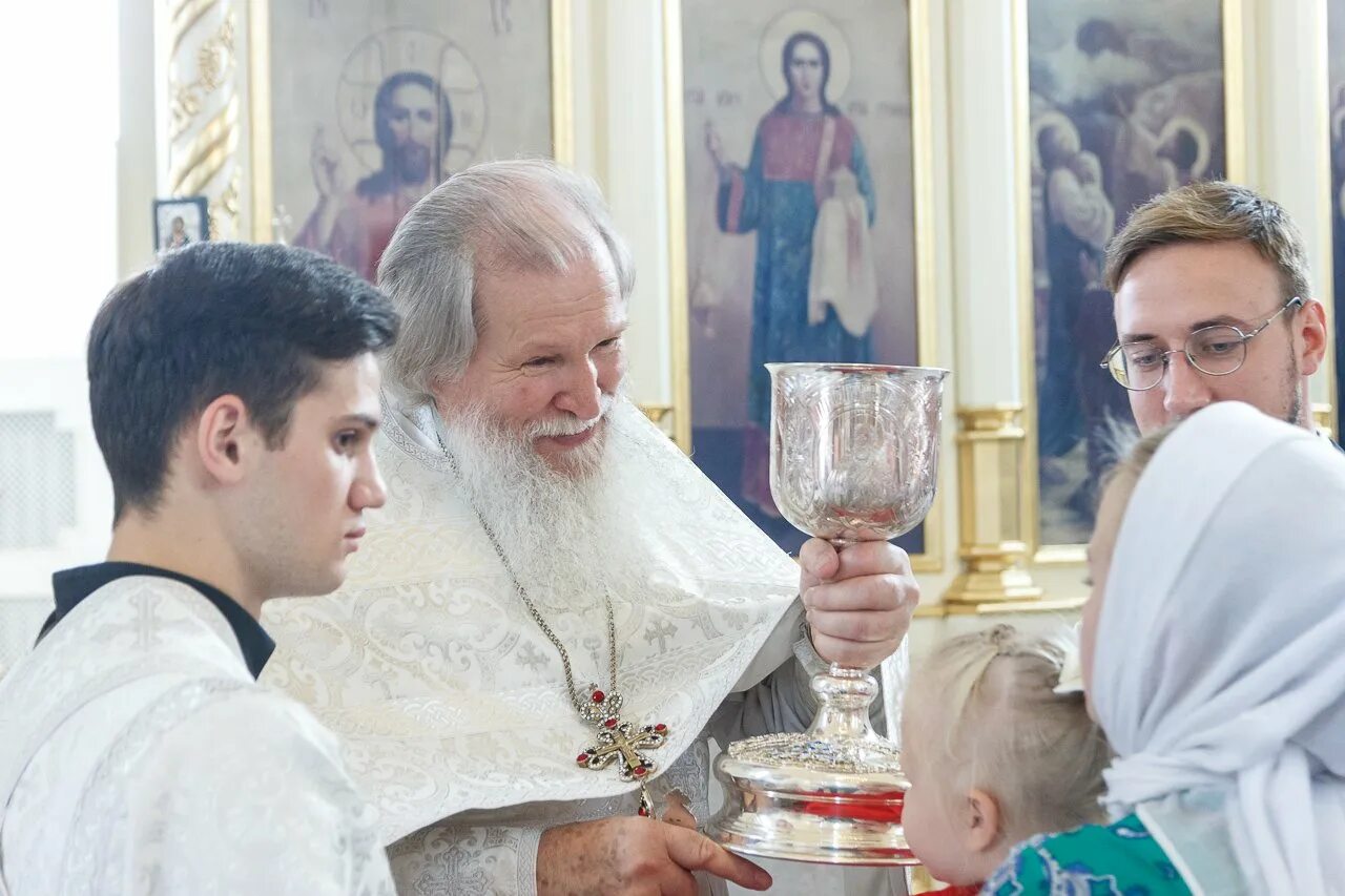 Православный храм. Священник. Православный священник. Последние православные новости