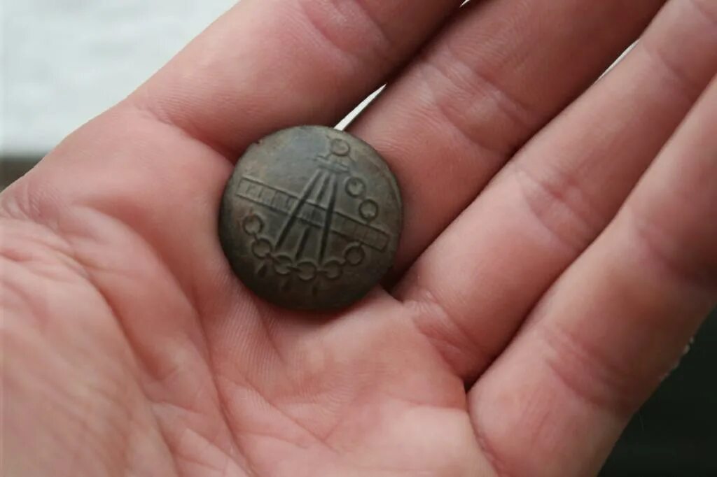 определить пуговица. полковая пуговица 32. определить пуговицу по фото. определить пуговица. определить пуговицу по фото.