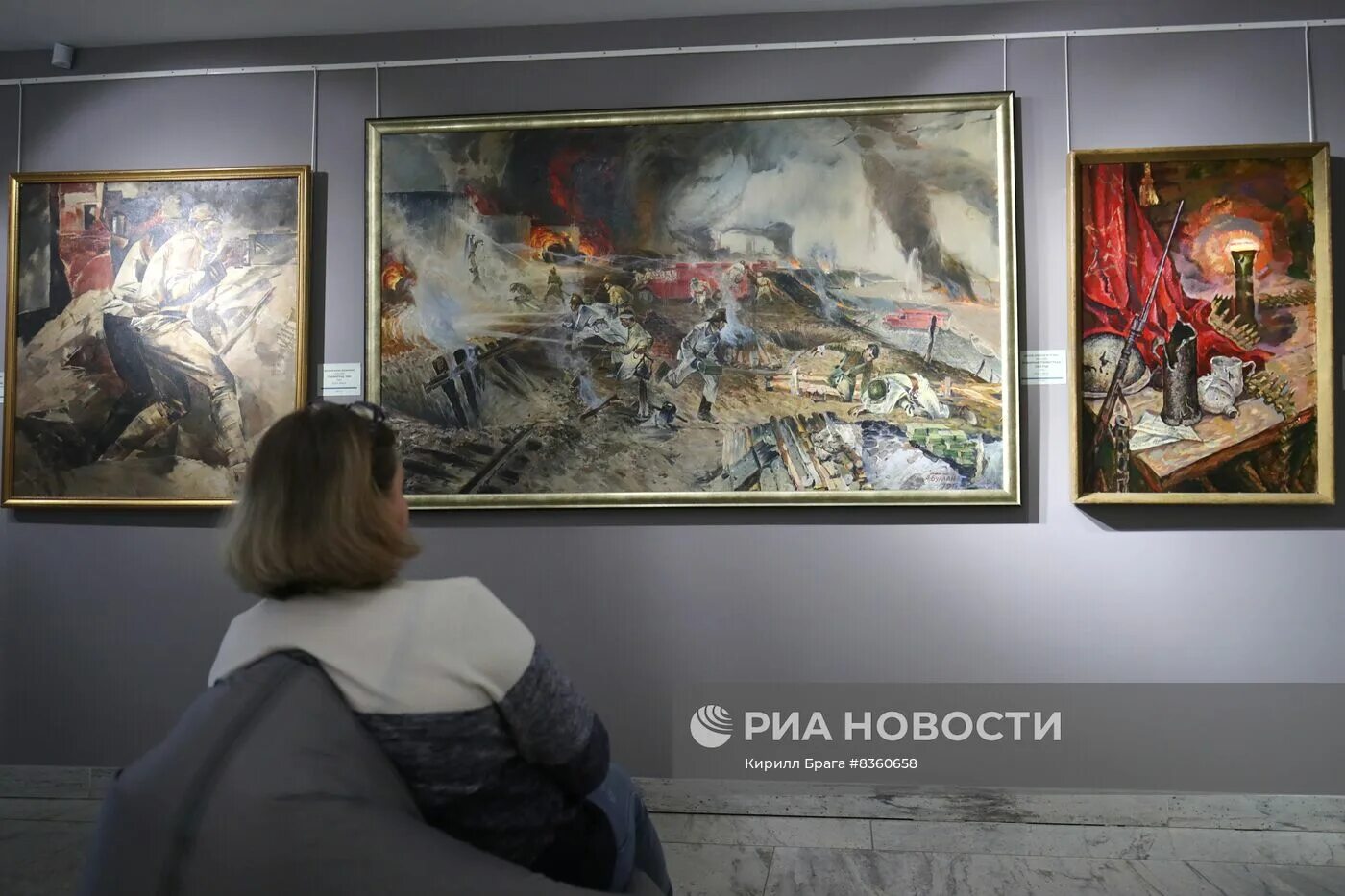 Сталинградская картинная галерея. Музей старая школа волжский. Картинная галерея волжский. Волгоград сталинградская картинная галерея. Картинная галерея челны выставка.
