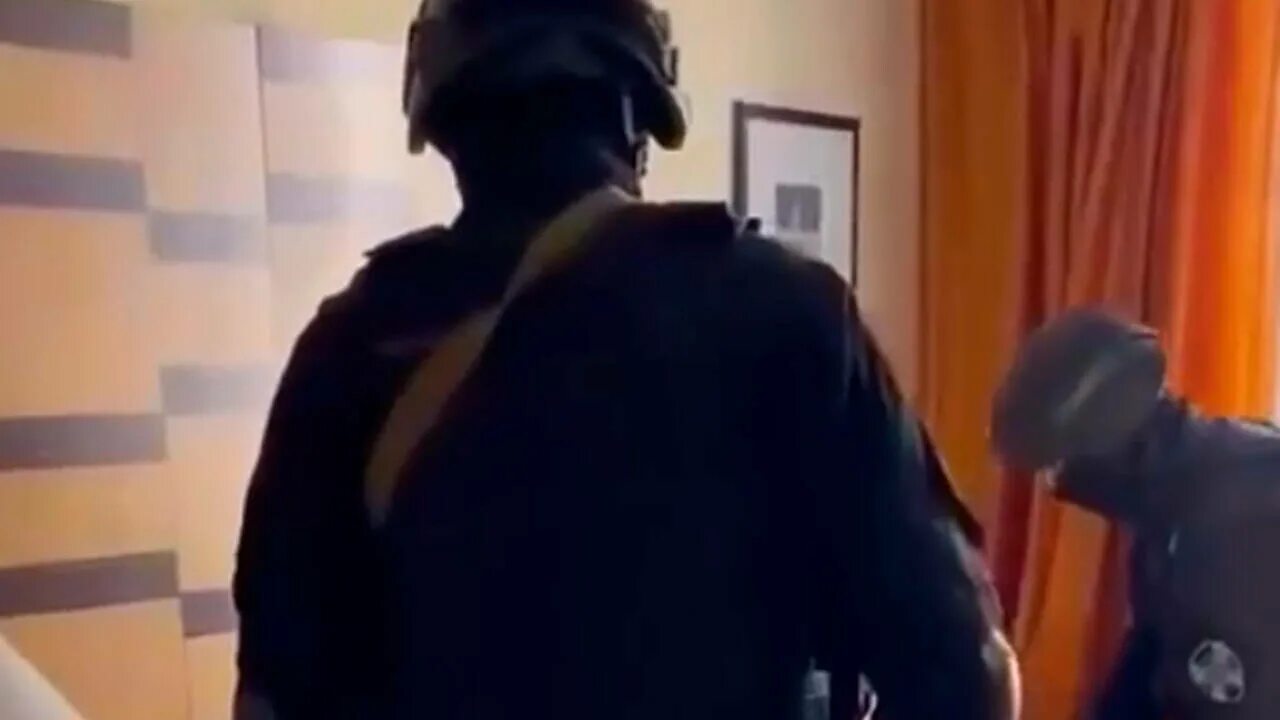 омон самара задержание. задержание бойца. задержание спецназом 2х человек из машины. драка между сотрудниками полиции транспортной полиции. асхаб магомедов задержан.