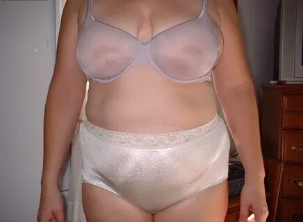 Plump Wives - Exclusive Amateur BBW pics 