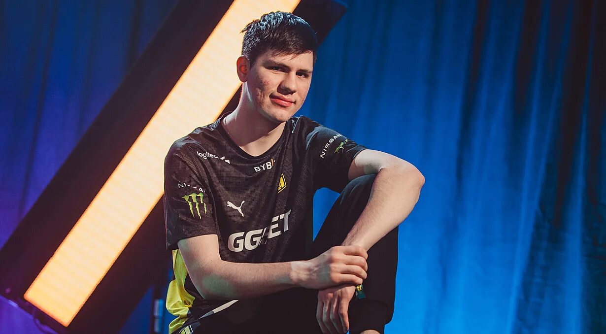 Футболка нави симпл. Jl игрок нави. Киберспортсмены кс го. Cs go navi 2023. Navi игроки.