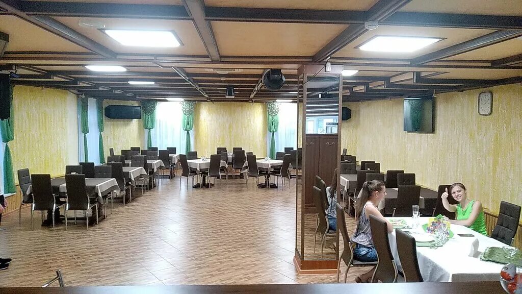 Кафе айс острогожск меню. Восточное кафе вывеска. Кафе ташкент воронеж острогожская. Кафе лес воронеж острогожская. Чайхона узбекистан.