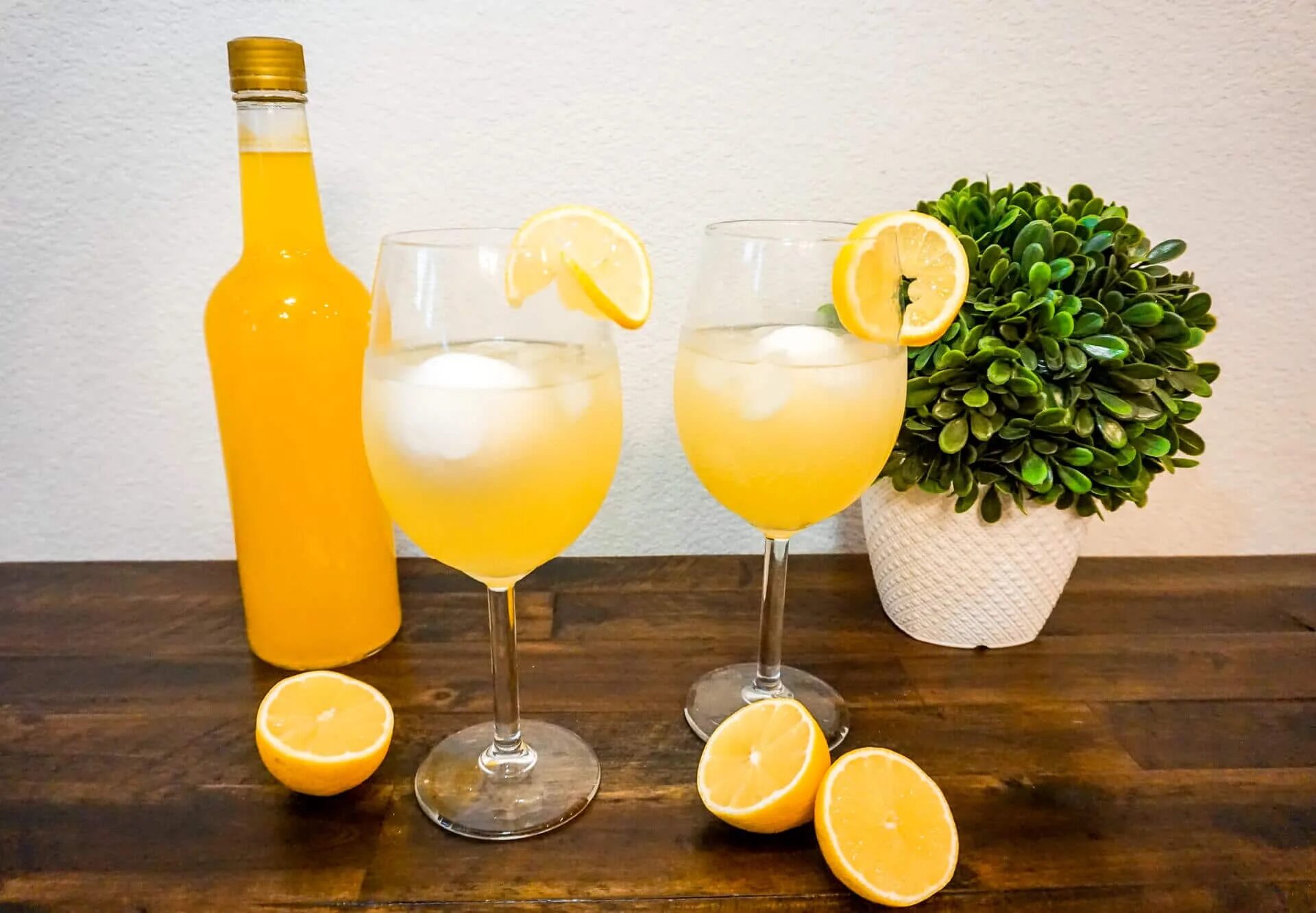 Limoncello recipe and how to be true to your lemon tree - A Small Kitchen in Gen