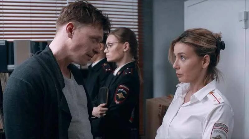 Девушки с макаровым 4 расписание серий. Павел майков 2025 девушки с макаровым. сериал с майковым павлом 2025. павел майков в сериале девушки с макаровым. наталья бардо девушки с макаровым 2.