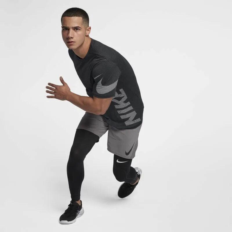 Найк для мужчин. Найк спорт Веар. Nike shorts Mens homme Training. Nike Mens Wear. Найк Мачоман.