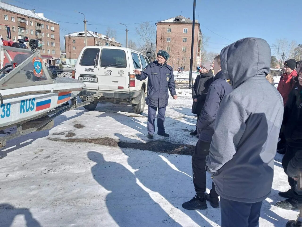 ПЧ 120 Лесогорск. Пожар в р.п Лесогорск Чунский район Иркутской области школа. Пожарно-спасательная часть Чунский. Служба участковых уполномоченных п. Лесогорск Чунский район. Погода в лесогорске чунского района иркутской области