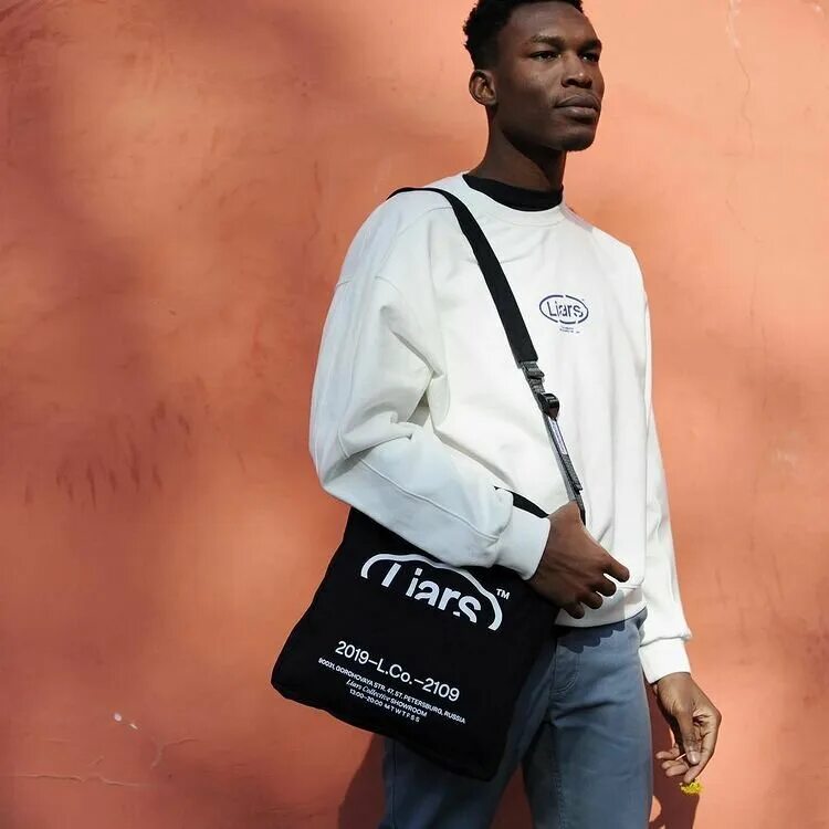 Стритвир одежда. Русский стритвир одежда. Интересные названия брендов. Оверсайз fila. Стритвир стиль.