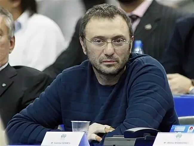 Сулейман керимов анжи. Керимов и петренко. Сулейман абусаидович керимов фото. Фируза керимова жена сулеймана керимова. Керимов и петренко.