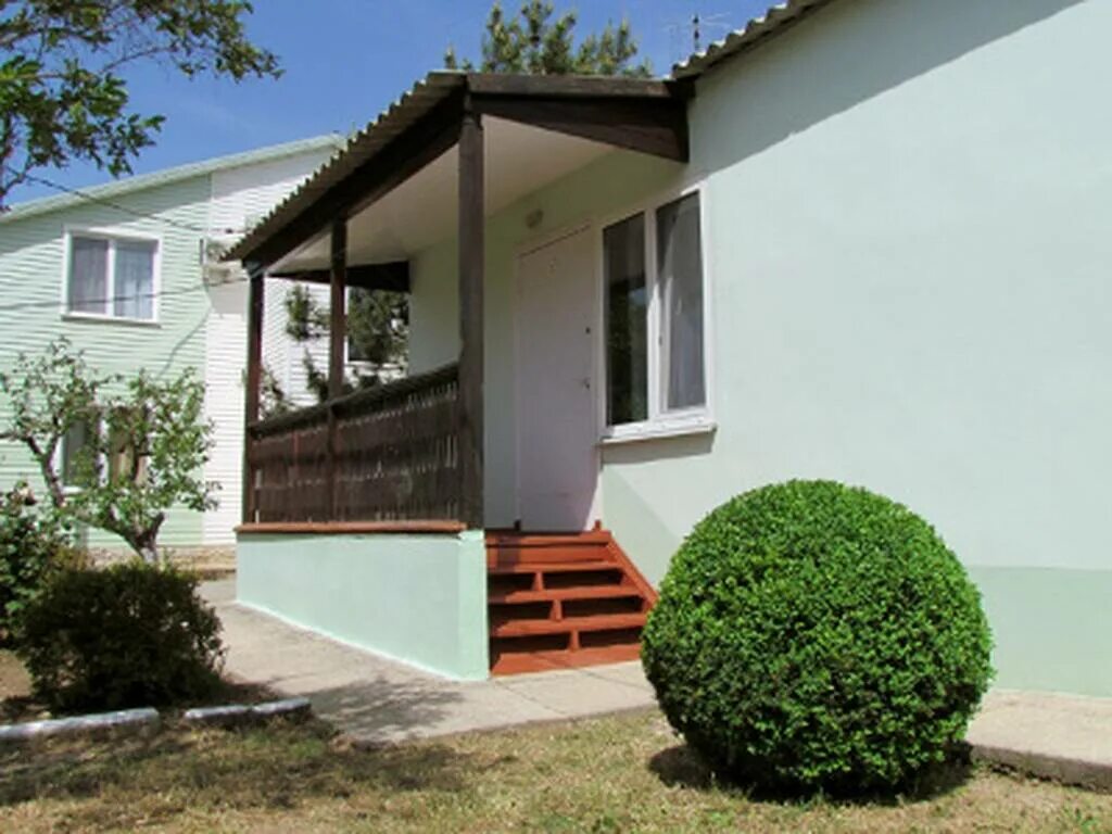 Эллинги кача крым парус. П кача крым. Кача крым морские дачи частный сектор. Посёлок кача в крыму. Севастополь уют.