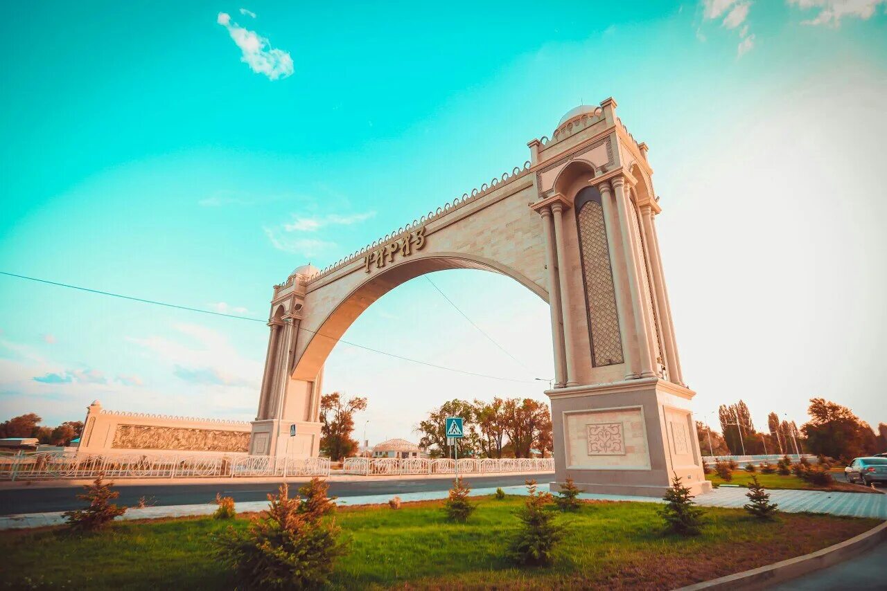 Городской тараз. Тараз город в Казахстане. Арка Тараз Казахстан. Талас арка. Тараз Жамбылская область, Казахстан.