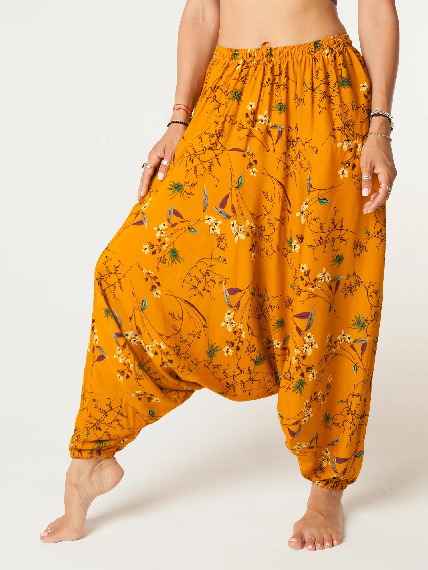 плащ brionni алладины yogin. этноарт одежда штаны алладины. штаны алладины 2023. алладины yogin мужские. штаны алладины.