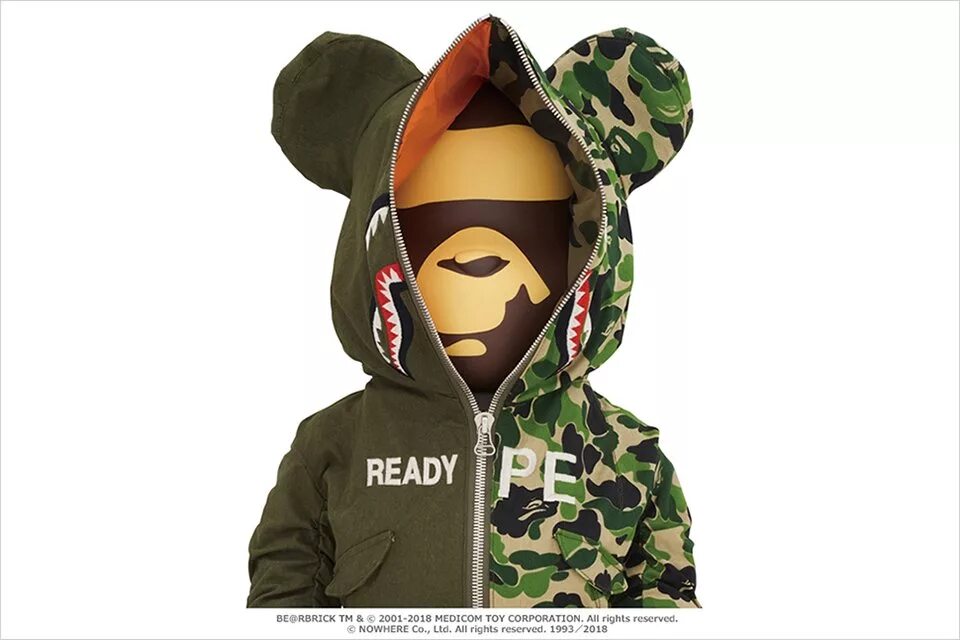 Беарбрик бейп. Bearbrick бейп. Bape Bearbrick Hoodie. Bape мишка.