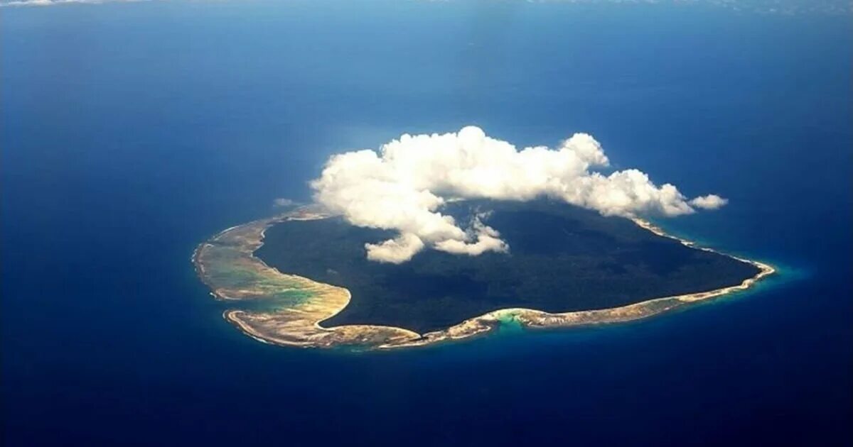 Сколько человек живет на островах. Северный Сентинельский остров. Сентинельцы. Андаманские острова.. Северный Сентинельский остров аборигены. Остров Северный Сентинел в индийском океане.