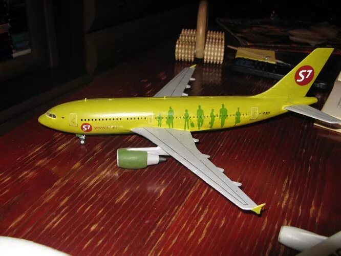 2s 7.4 v. Herpa s7 a320. A310 s7. С7 а310. Модели самолета s7 Airlines a310.